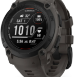 Ceas inteligent Garmin Instinct® E – 40 mm, autonomie până la 14 zile, tip afiasj monocrom, vizibil în lumina soarelui, memory-in-pixel (MIP) transreflectiv, rezolutie afisaj 166 x 166 pixeli