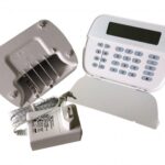 Suport DSC NEO-LCDWF-STD pentru tastaturile NEO WIRELESS cu functie de incarcare baterie