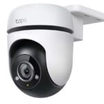 Camera Supraveghere WIFI Tp-link, wireless Tapo C500, Senzor 1/3", , REZOLUTIE: 1080p Full HD(1920 x 1080 px), IR 30M, standarde si protocoale: IEEE 802.11b/g/n, 2.4 GHz, raza vizuala 360° pe orizontală și 130° pe vertical, Compresie video: H.264, Frame Rate: 15 fps, Microfon și difuzor incorporate.