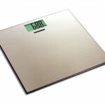Cantar de baie Heinner HBS-180SSGD, 180kg, platforma din inox colorat, 30 x 30 cm, display LCD, baterii 2 x 1.5V AAA, gold