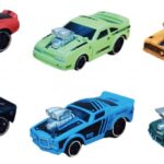 MACHETA DIE CAST, MASINI DE CURSE DELUXE, SCARA 1/64, 7.5CM, DIVERSE MODELE SI CULORI- ROSU, VERDE, PORTOCALIU, NEGRU, BLEU, VERDE INCHIS, GALBEN, MARO, ALBASTRU INCHIS, ALBASTRU DESCHIS, BLEU