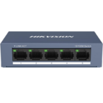 Switch Hikvision DS-3E0105-O: 5 × 10/100 Mbps RJ45 Port, tensiune alimentare 5 VDC, 1A., dimensiuni: 103.05 mm × 25.6 mm × 61.1 mm, greutate: 0.15kg, montare pe birou sau pe perete.