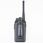 Statie radio portabila profesionala PNI PMR R15 0.5W, ASQ, TOT, monitor, programabila, acumulator 1200mAh, Distanta de lucru: Urban: 2km, Camp deschis: 5km, munte: 10km, Frecventa:446Mhz, Putere de emisie:  0,5 W PMR, Acumulator Li-Ion 7,4V (1200 mAh), Greutate: 189gr, Dimensiuni: 55 X 33 X 95 mm - Image 4