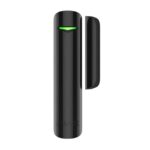 Contact magnetic DoorProtect, wireless, negru - AJAX; Interspatiu: max. 2 cm cu magnetul mare, max. 1cm cu magnetul mic; Timp alarmare: 0.15 s; Senzori: contact Reed, 2.000.000 deschideri durata viata; Frecventa operare: 868.0 - 868.6 MHz; Putere RF: autoajustabila max. 20 mW; Criptare: AES