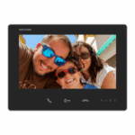 Monitor videointerfon Hikvision DS-KH7300EY-WTE2, 2 fire,  7-inch touch screen, rezolutie: 1024 × 600, Colorful TFT, 3 butoane, Wi-Fi 2.4 GHz, IEEE802.11b, IEEE802.11g, IEEE802.11n, temperatura de functionare: -10 ° C to 50 °C