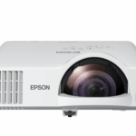 Proiector Epson EB-L210SF, Tehnologie 3LCD, Full HD, Luminozitate: 4000 Lumeni, Rezolutie: 1080p, Aspect Ratio: 16:9, Contrast: 2.500.000 : 1, sursa lumina: Laser, Viata sursa lumina: 20.000h, 30.000k in mod ECO, Refresh Rate: 192 Hz - 240 Hz, Dimensiune proiectie: 55" - 125", Focus manual