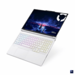 Laptop Gaming Lenovo Legion 7 16IAX10, cu procesor Intel Core Ultra 9 275HX, 16'' OLED, 32 GB DDR5, 1 TB SSD, NVIDIA GeForce RTX 5060, 8GB GDDR7, Fr OS - Image 3