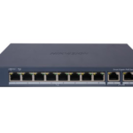 Switch PoE Hikvision DS-3E1510P-EI: 8 × Gigabit PoE port, 2 × Gigabit RJ45 port maxim 30W, buget PoE 110W, tensiune alimentare 54VDC, 2.22A, dimensiuni: 217.6 mm × 27.6 mm × 108.5 mm, greutate: 0.54kg, montare pe birou sau pe perete.