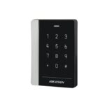 Cititor de carduri si tastatura Hikvision DS-K1102AEK, Pro series, suporta caduri EM frecventa: 125 KHz, conectivitate: RS-485 si  protocol Wiegand (W26/ W34), distanta de citire: ≤ 50 mm, LED stare,12 taste, beeper, Watchdog, alimentare: 12 VDC, dimensiuni: 121 mm × 86.5 mm × 14 mm, IP64, greutate