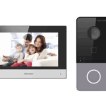 Kit videointercom IP Hikvision DS-KIS603-P(C) Flash 32 MB,memorie RAM 256MB,Indoor station: Supports live view of up to 16 IP cameras,7-inch touch screen, user friendly interface, Plug ＆ Play,Receives video call and unlocks on mobile App anywhere, any time, Hight quality imaging with 2MP resolution