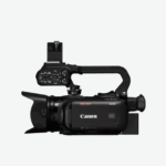 Canon camera video 4K XA60, senzor: 1/2.3-type CMOS, 21.14 Mp, Iluminare: 0.3 lx - 100,000 lx, Procesor: DIGIC DV 6, Obiectiv zoom 20x optic, focus 1-60cm, f/1.8 - 2.8, 8 Lamele, diametru filtru: 58mm, stabilizare, 2 x porturi card: SD/SDHC/SDXC , timp inregistrare: 150Mbp: 55 min / 35Mbps: 240 min