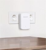 Mercusys Range Extender Wi-Fi 750Mbps, ME20;  Standarde wireless: IEEE 802.11a/n/ac 5 GHz, IEEE 802.11b/g/n 2.4 GHz, Dual-Band 2.4 GHz - 2.5 GHz, 5 GHz, Rata semnal: Până la 750 Mbps (433 Mbps pe 5 GHz, 300 Mbps pe 2.4 GHz), Securitate Wireless: WPA-PSK/WPA2-PSK, Interfață: 1x 10/100Mbps RJ45. - Image 2