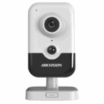 Camera de supraveghere IP cube 4MP Hikvision DS-2CD2443G2-IW(2.8MM)(W), lentila fixa 2.8mm, iluminare min: C color: 0.005 Lux @ (F1.6, AGC ON), B/W: 0 Lux cu IR 10m, potocol WI-FI: IEEE 802.11b, 802.11g, 802.11n, microfon incorporat, difuzor incorporat, slot card de memorie