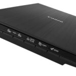 Scanner Canon Lide 400, dimensiune A4, tip flatbed, viteza scanare A4 8 sec (300dpi), rezolutie optica 4800 x 4800dpi, senzor CIS, 5 butoane (PDF x 2, SCANARE AUTOMATĂ, COPIERE, TRIMITERE), interfata:USB de tip C (compatibil cu USB 3.0 şi 2.0), alimentare prin USB, greutate: 1.7 kg.