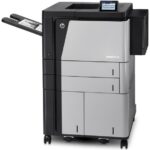 Imprimanta laser mono HP LaserJet Enterprise M806x+, dimensiune A3, duplex, viteza max 56/28ppm (A4/A3), rezolutie 1200x1200dpi, procesor 800 MHz, memorie 1GB, HDD HP Secure 320GB, alimentare hartie 500 coli + 500 coli + 3500 coli (A4) + stand, 1 tava multifunctionala de 100 de coli, limbaje de