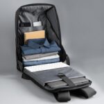 Rucsac notebook Serioux, SMART TRAVEL ST9590, dimensiuni 31 x 16 x 46 cm, rezistent la apa, compartimente multiple, compartiment separat pentru notebook: max. 15.6", bretele ajustabile, port de încărcare USB, buzunar ascuns la spate, material poliester - Image 4