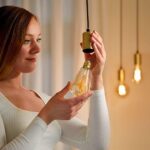 Bec LED inteligent vintage (decorativ) WiZ Connected Filament Gold ST64 ,Wi-Fi, E27, 6.7W (50W), 640 lm, lumina alba (2000-5000K), compatibilGoogle Assistant/Alexa/Siri - Image 5