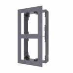Panou frontal pentru 2 module de videointerfon modular Hikvision DS-KD-ACW2; permite conectarea a 2 module de interfon modular; mont areaplicata; material aluminiu; dimensiuni: 219mm x 107mm × 4mm;