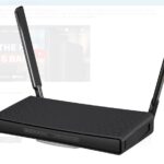 Miktrotik  HAP AC1200 DUAL BAND WIRELESS ROUTER, 5 PORTURI 10/100/1000mbps, 1 x POE, 1 x USB, 2.4Ghz-300 Mbps, 5Ghz-867Mbps, 2 antene externe, 256Mb RAM, quad-core CPU 716 MHz, Wi-Fi 5.