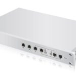 Ubiquiti UniFi Security Gateway USG-PRO-4, 2x Gigabit WAN, 2x Gigabit LAN, 2x SFP, 1x USB, Cpu Dual-Core 1GHz, 2 GB DDR3 RAM, 4GB flash