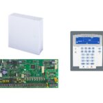 Centrala Paradox SP6000; 8 intrări de zonă sau 16 cu ATZ, extensibila la 32 zone; extensibilă la 16 ieşiri PGM –> (2 pe placă); trigger PGM +/; intrare pentru detectori de fum, pe 2 fire; sursă alimentare în comutaţie: 1.5A; consum iesire Aux:  Nominal  600mA - Maxim 700mA