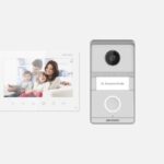 Kit videointerfon analog Hikvision DS-KIS101-P/Surface, conectare usoara pe 2 fire,