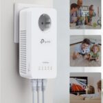 TP-Link Wi-Fi PowerLine, AV1300 Gigabit Passthrough, TL-WPA8631P, Standarde și Protocoale: HomePlug AV2, IEEE 1901, IEEE 802.3, IEEE 802.3u, IEEE 802.3ab, IEEE 802.11b/g/n (2.4 GHz), IEEE 802.11a/n/ac (5 GHz), Interfață: 3 Porturi Gigabit Ethernet, Dimensiuni, 75 × 42 × 152 mm, acoperire: Până la