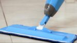 MOP SUPER  EASY SPRAY CU REZERVOR DETASABIL,126 x 38 x 12 CM,VANORA HOME (mix 2 modele in bax, 6 rosii, 6 albastre) - Image 4