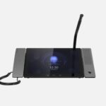 Unitate de control( Master station) cu Android pentru videointerfonie Hikvision DS-KM9503, 10.1-inch IPS cu  touch screen, rezolutie 1280 × 800, sistem de operare Android 7.1, server SIP integrat, se pot conecta pana la 10000 de dispozitive, suporta pana la 128 camere IP, suporta mai mult de 2