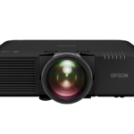 PROIECTOR EPSON EB-L695SU SHORT THROW, Tehnologie: 3LCD, Luminozitate: 6200 lumeni, Rezolutie: WUXGA, Aspect: 16:10, Contrast: 5.000.000 : 1, Sursa lumina: Laser, Durata viata sursa lumina: 20.000h sau 30.000h ECO, 1.07 miliarde culori, Dimensiuni ecran proiectie: 60"-400", Interfata: USB 2.0-A