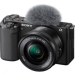 Kit SONY Alpha ZV-E10 Mirrorless dedicat pentru Vlogging 24MP, ISO 100-32.000 (Extins: 50-51.200), 1/4000s, 4K @30fps, SD/SDXC/SDHC, Rafala 11cps, Wi-Fi, Senzor APS-C, Montura Sony E, Obiectiv 16-50mm, F3.5-5.6